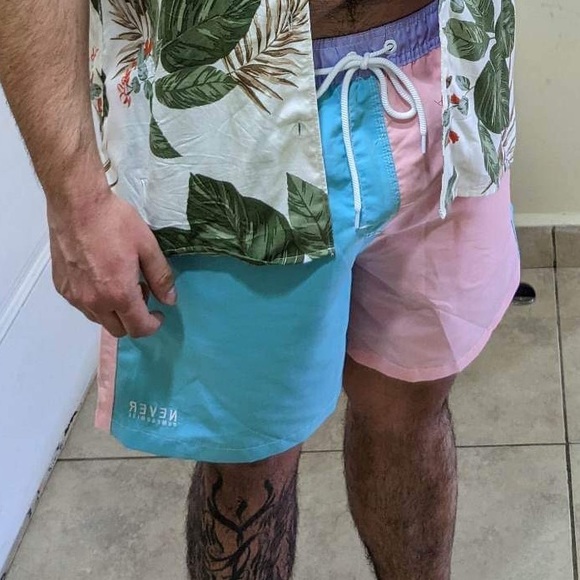 Colour block 80’s style swim trunks - Picture 2 of 3